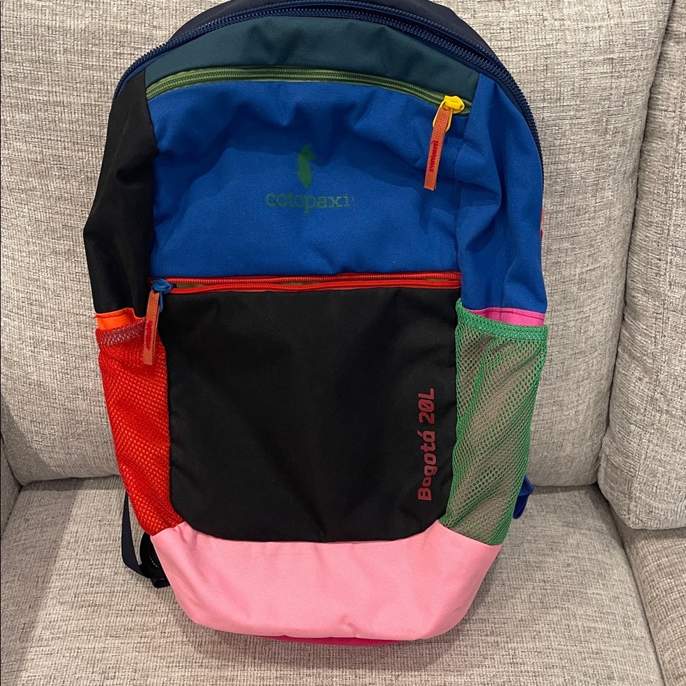 Cotopaxi Bogotá 20L Colorful Backpack